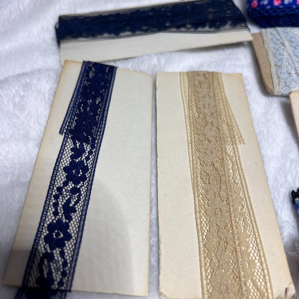 Bulk Lot of Vintage Lace Edging Ribbons Grannycore Sewing Crafting Lace Trim - Picture 16 of 16